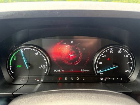 Used 2024 Ford Maverick Lariat FWD image 29