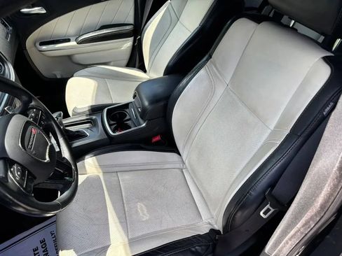 Used 2017 Dodge Charger SXT w/ AWD Plus Group image 11