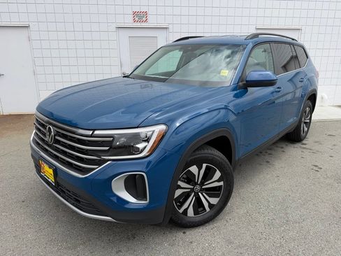 New 2026 Volkswagen Atlas SE FWD image 1