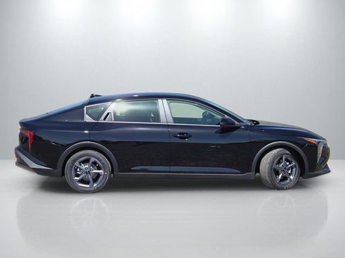 New 2026 Kia K4 FWD image 3
