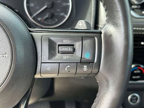 Used 2021 Nissan Rogue SV w/ Premium Package AWD/4WD image 20