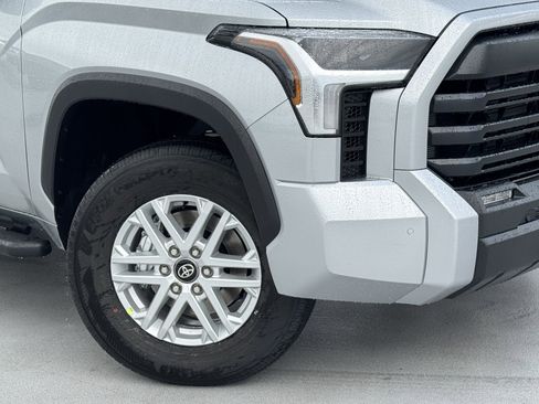 New 2026 Toyota Tundra SR5 AWD/4WD image 10