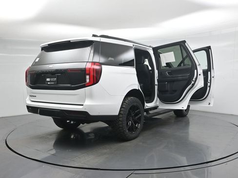 New 2025 Ford Expedition Platinum w/ Stealth Performance Package image 5