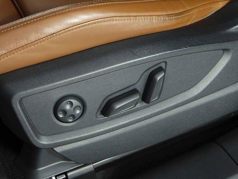 Used 2022 Audi Q5 2.0T Premium Plus w/ Premium Plus Package image 22