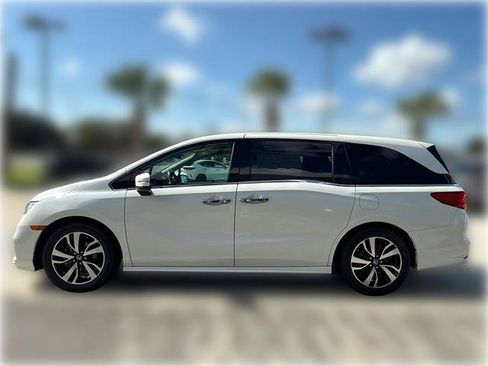 Used 2018 Honda Odyssey Elite image 4