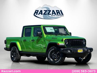 New 2025 Jeep Gladiator Sport