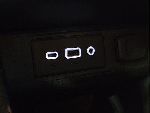 Used 2021 Buick Encore GX Select FWD image 21