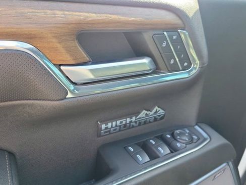 Used 2024 Chevrolet Silverado 1500 High Country w/ Technology Package image 23