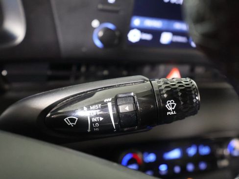 Used 2025 Hyundai Elantra Sport FWD image 36