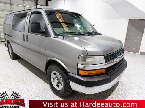 Used 2008 Chevrolet Express 1500 w/ Power Package RWD image 6
