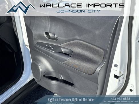 Used 2023 Nissan Kicks S image 34