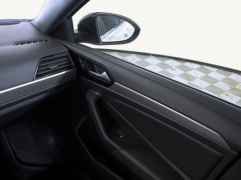 Used 2019 Volkswagen Jetta R-Line image 18