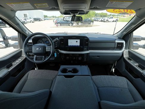 Used 2025 Ford F250 XLT AWD/4WD image 27