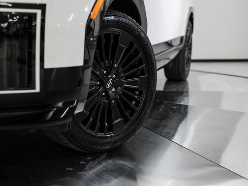 Used 2025 Hyundai Santa Fe Calligraphy image 12