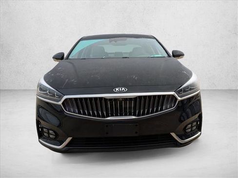 Used 2019 Kia Cadenza Limited image 2