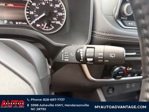 Used 2025 Nissan Rogue SV AWD/4WD image 23