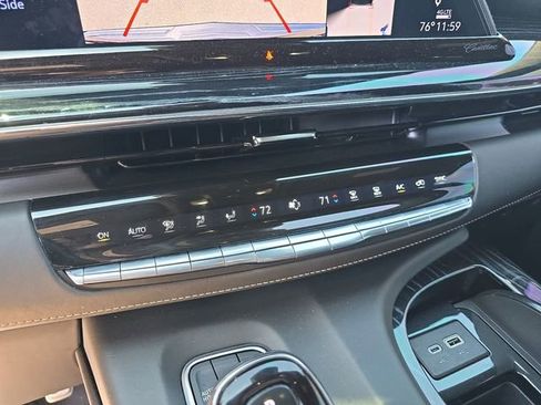 Used 2023 Cadillac Escalade ESV V w/ LPO, Floor Liner Package AWD/4WD image 34