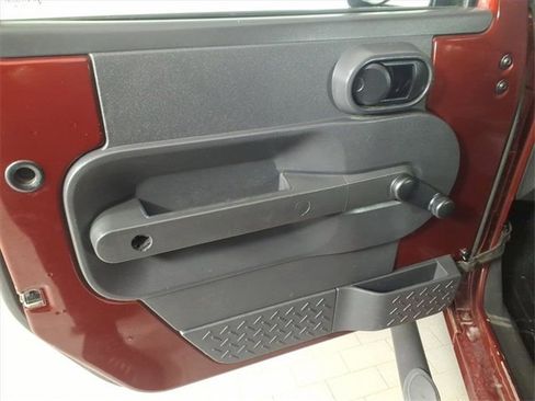 Used 2007 Jeep Wrangler X image 9
