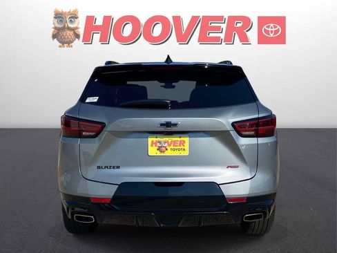 Used 2023 Chevrolet Blazer RS w/ Driver Confidence II Package FWD image 3