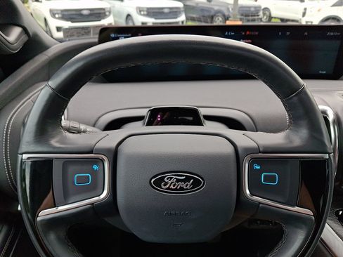 Certified 2025 Ford Expedition Max Platinum w/ Stealth Performance Package AWD/4WD image 23