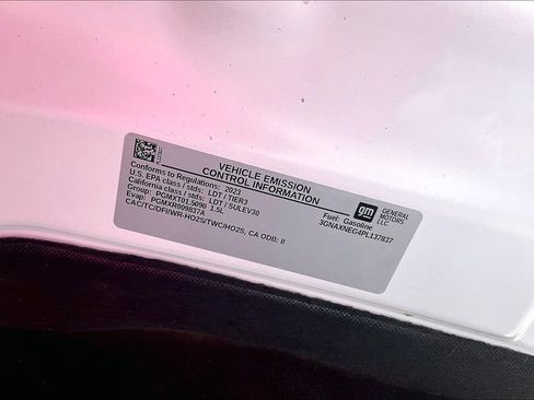 Used 2023 Chevrolet Equinox Premier FWD image 38