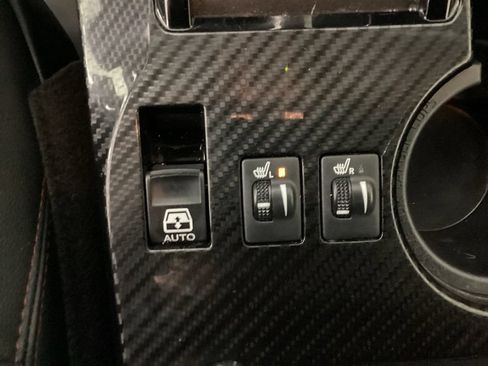 Used 2021 Toyota 4Runner Venture w/ Moonroof Package AWD/4WD image 27