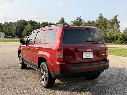 Used 2015 Jeep Patriot High Altitude AWD/4WD image 3