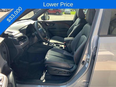 Used 2025 Subaru Forester Sport AWD/4WD image 3