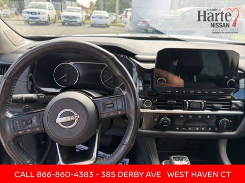 Certified 2023 Nissan Pathfinder SL w/ SL Premium Package AWD/4WD image 14