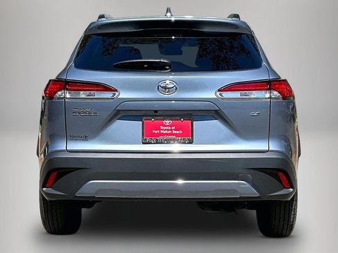 Used 2024 Toyota Corolla Cross LE w/ Moonroof Package image 6