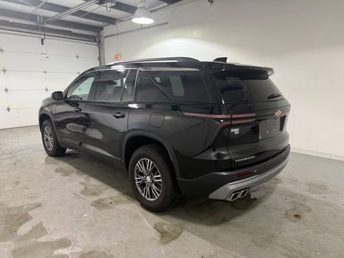 Certified 2025 Chevrolet Traverse LT image 4