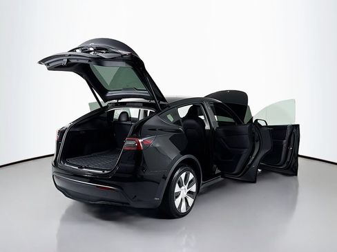 Used 2023 Tesla Model Y Long Range AWD/4WD image 32