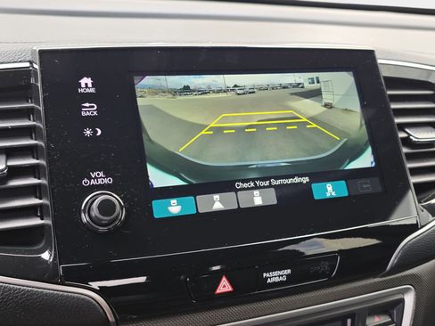 Used 2025 Honda Passport TrailSport image 25