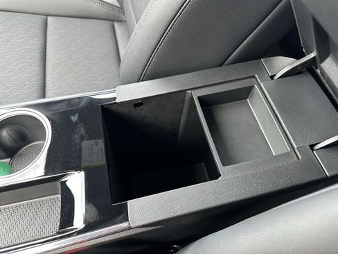 New 2026 Chevrolet Equinox LT w/ Convenience Package II image 17