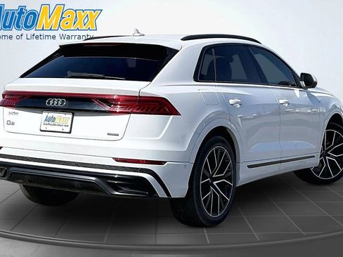 Used 2019 Audi Q8 Prestige w/ Adaptive Chassis Package AWD/4WD image 9