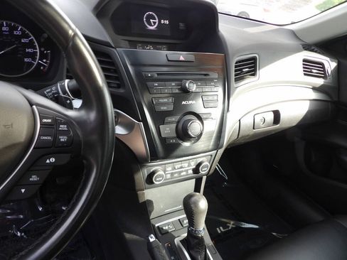Used 2016 Acura ILX FWD image 7