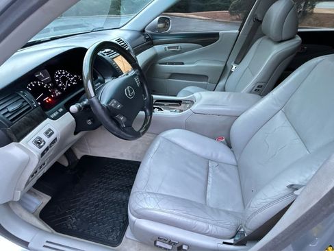 Used 2007 Lexus LS 460 image 11