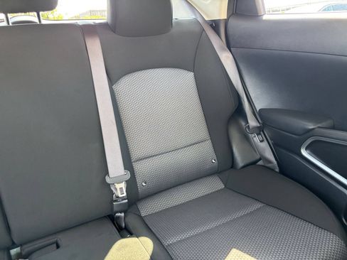 Used 2025 Kia Soul LX w/ LX Technology Package FWD image 34