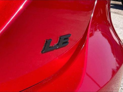 Used 2023 Toyota Camry LE image 21