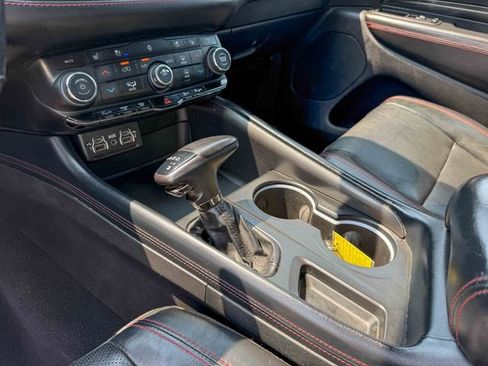 Used 2023 Dodge Durango GT AWD/4WD image 15