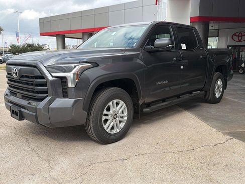 New 2026 Toyota Tundra SR5 image 3
