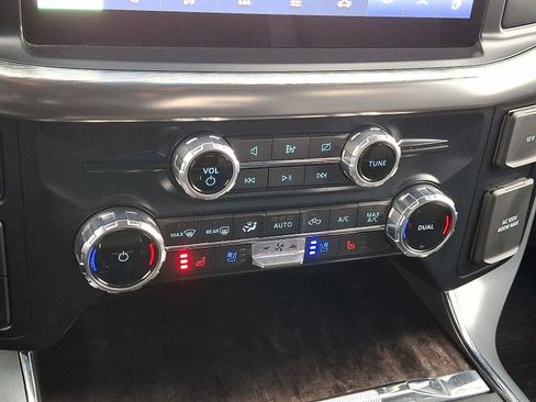 Used 2022 Ford F150 Lariat image 14