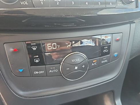 Used 2018 Nissan Sentra SV FWD image 22