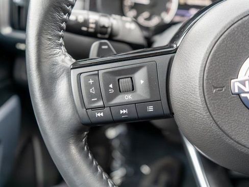 Used 2022 Nissan Pathfinder SL w/ SL Black Package image 25