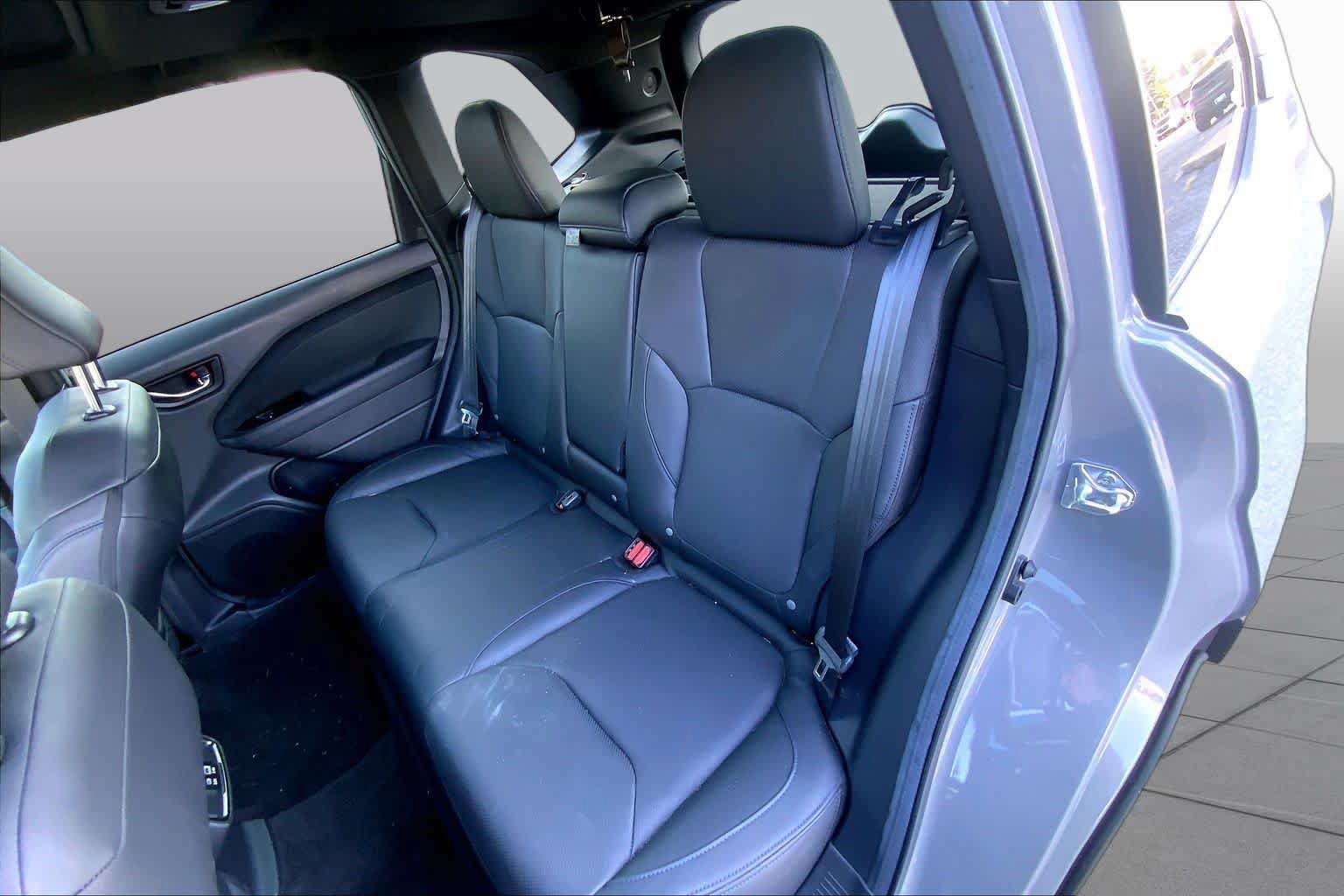 Used 2026 Subaru Forester Limited AWD/4WD image 19