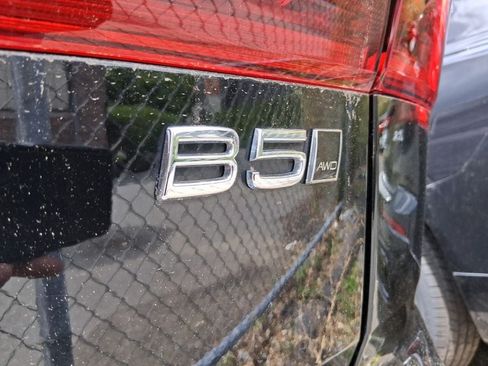 New 2026 Volvo XC60 B5 Plus w/ Protection Package Premier AWD/4WD image 8