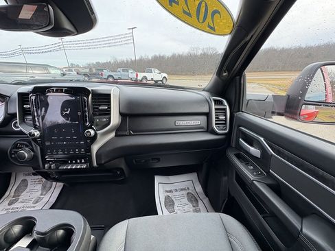 Used 2024 RAM 2500 Big Horn w/ Safety Group image 25