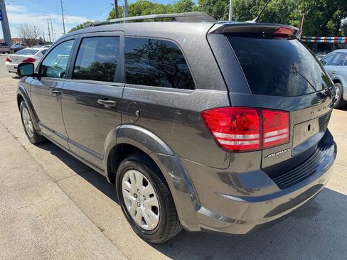 Used 2018 Dodge Journey SE image 5