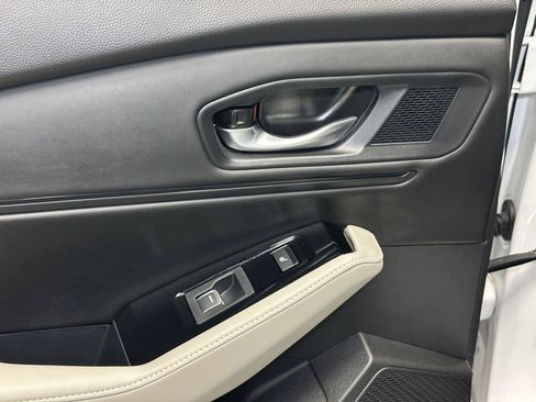 Certified 2025 Honda Accord Touring image 31