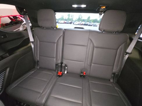 Certified 2024 Chevrolet Tahoe Z71 w/ Luxury Package AWD/4WD image 29